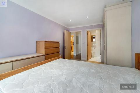 2 bedroom flat to rent, Chatsworth Court, Willesden Lane, NW2