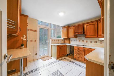 3 bedroom detached house for sale, Watford Road, Wembley