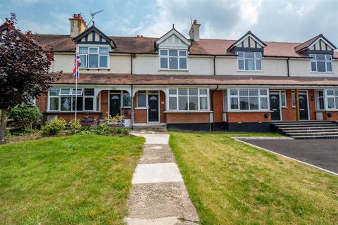 2 bedroom terraced house for sale, 141 Bow Road, Wateringbury, Maidstone