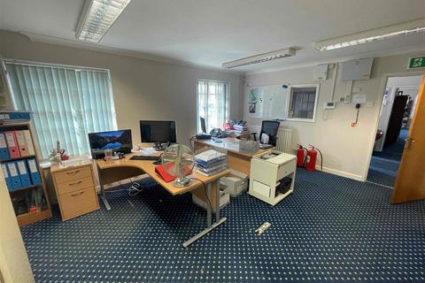 Office to rent, Unit J, Speedwell Road, Parkhouse Industrial Estate, Newcastle-under-Lyme, ST5 7RG