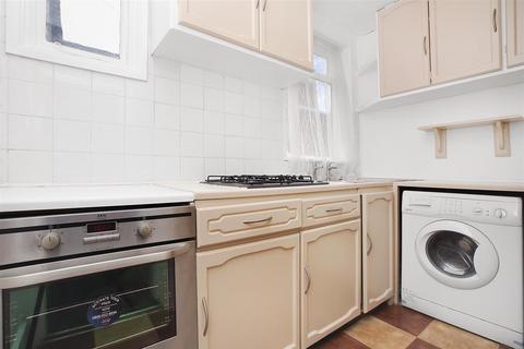 2 bedroom flat to rent, Bathurst Gardens, Kensal Rise, London