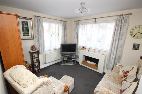 4 bedroom detached house for sale, Tinsley Avenue, Cradley Heath B64