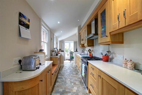 3 bedroom terraced house to rent, Gilesgate, Durham, DH1