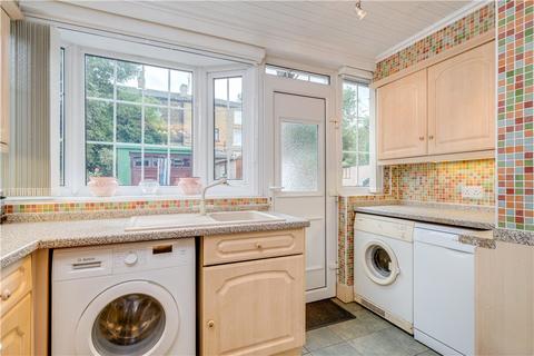 2 bedroom terraced house for sale, Oxford Terrace, Baildon, West Yorkshire, BD17