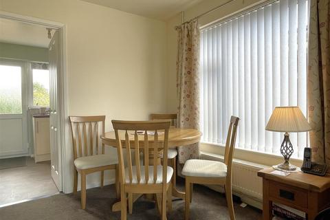 61 Broadwaters Road, Lowestoft, NR33 9HS
