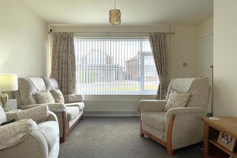 61 Broadwaters Road, Lowestoft, NR33 9HS
