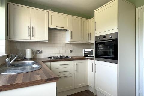 61 Broadwaters Road, Lowestoft, NR33 9HS
