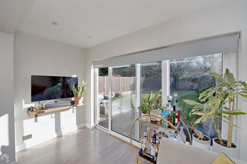 16 The Coppice, Watford, WD19 4HR