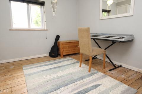 10 Compton Road, Lighthorne Heath, Leamington Spa, CV33 9TL