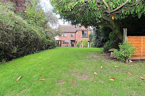 4 bedroom detached house for sale, New Street, North Solihull B36