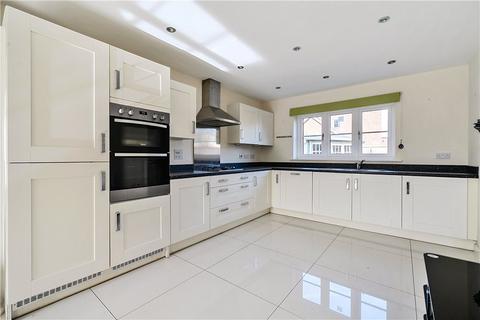 4 bedroom detached house for sale, Pershore Way, Buckinghamshire HP18