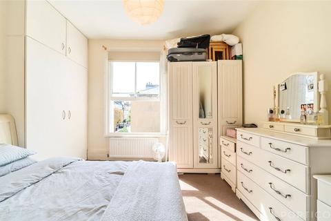 1 bedroom apartment for sale, Battersea Rise, London