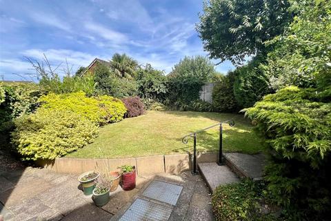 4 Glenwood Drive, Cheswick Green, Solihull, B90 4HJ