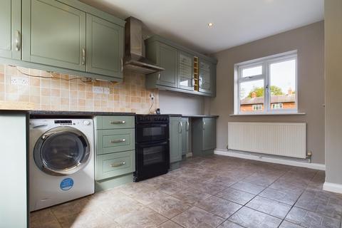 2 bedroom terraced house to rent, Slingsby Crescent, Harrogate, HG1