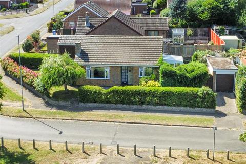 3 bedroom detached bungalow for sale, East Walk, Kettering NN15