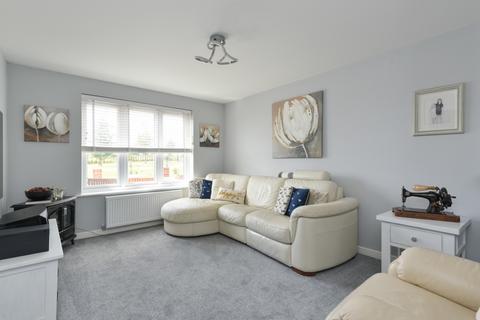 8 Bramble Walk, Kingsnorth, Ashford, TN23 3GF