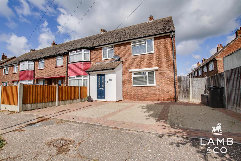 Fryatt Avenue, Harwich CO12 3 bed end of terrace house - £250,000