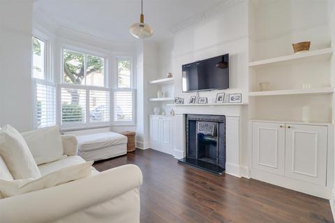 2 bedroom terraced house for sale, Shakespeare Drive, Westcliff-on-Sea SS0