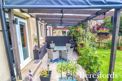29 Foyle Drive, South Ockendon, RM15 5LX