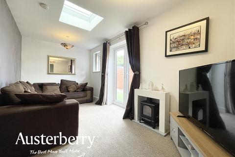 3 bedroom townhouse for sale, Water Street, Stoke-On-Trent ST4