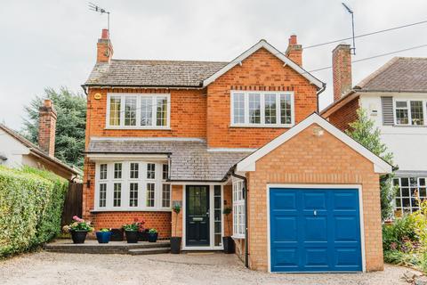 4 bedroom detached house for sale, Dalby Avenue, Bushby, LE7