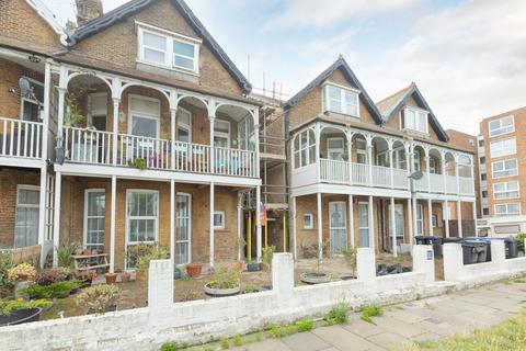 2 bedroom flat for sale, Ethelbert Road, Birchington, CT7