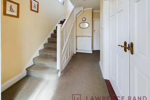 31 Deane Way, Ruislip, HA4 8SX