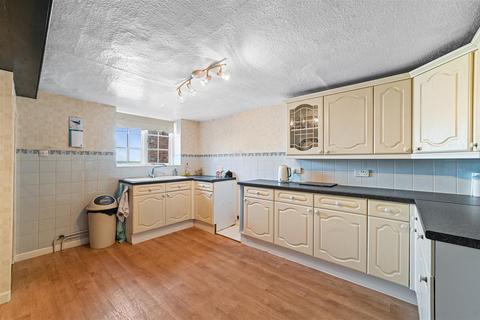 3 bedroom end of terrace house for sale, High Street, Mistley, Manningtree