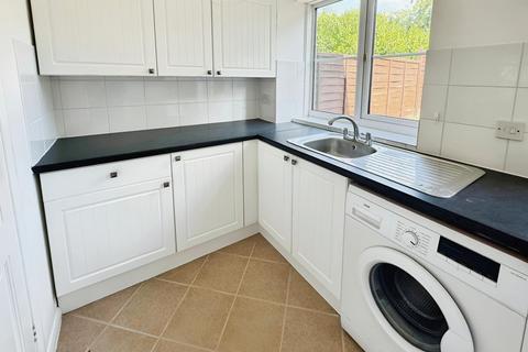 8 Burrowfields, Basingstoke, RG22 4XJ