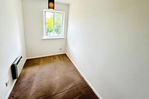 8 Burrowfields, Basingstoke, RG22 4XJ