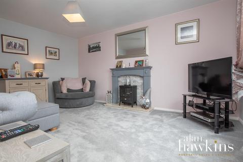 58 Daisy Brook, Royal Wootton Bassett, Swindon, SN4 7FF
