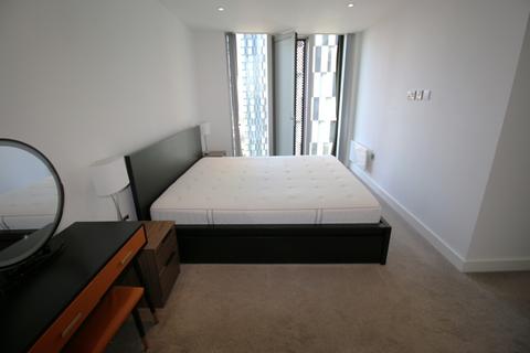 2 bedroom apartment to rent, Deansgate Square, Owen Street, Manchester M15