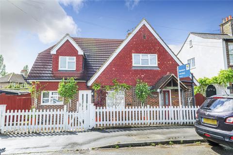Hartland Bellfields Road, Guildford, GU1 1QG