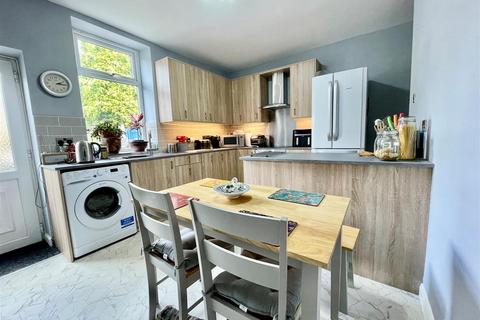 2 bedroom terraced house for sale, Jodrell Street, New Mills SK22