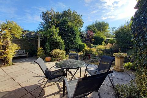 4 bedroom detached house for sale, Olivers Battery