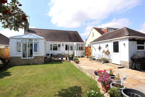 2 bedroom bungalow for sale, Roman Road, Broadstone, Dorset, BH18