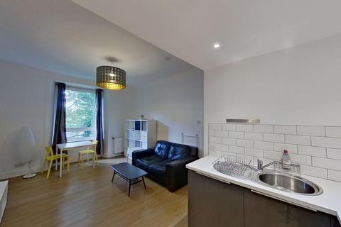1 bedroom flat to rent, Albert Street, Edinburgh, EH7