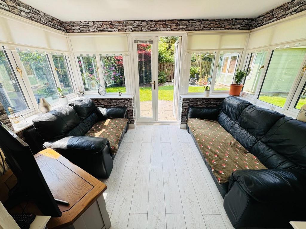 Garden room