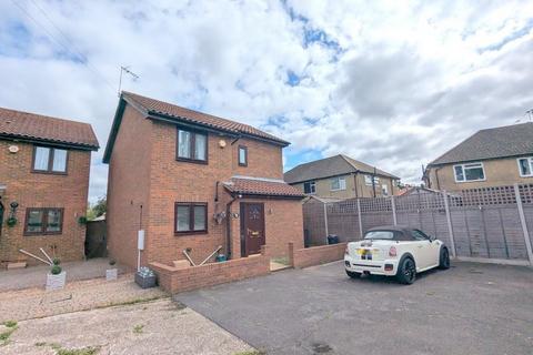 3 bedroom detached house for sale, Bedfont Close, Feltham, TW14