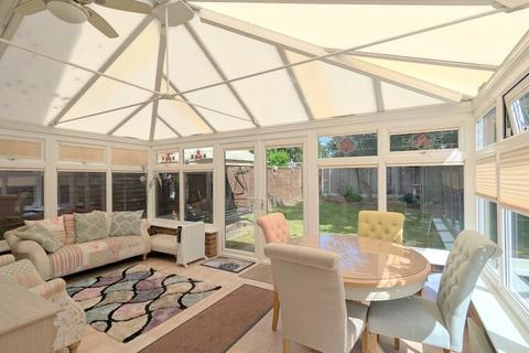 191a Bedfont Close, Feltham, TW14 8LQ