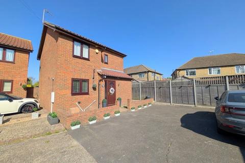 191a Bedfont Close, Feltham, TW14 8LQ