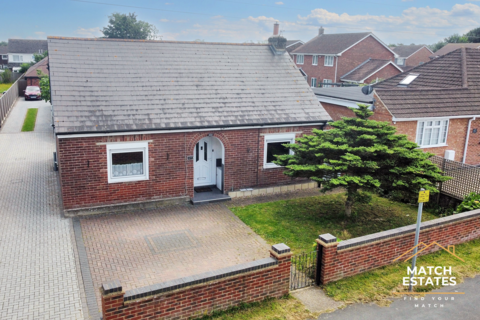 3 bedroom detached bungalow for sale, Archers Court Road, Dover CT16