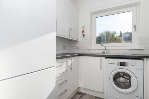 undefined, 2107L South Gyle Wynd, Edinburgh, EH12 9HN