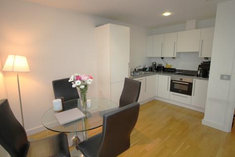 2 bedroom apartment for sale, N V Building, 100 The Quays, Salford, Lancashire, M50