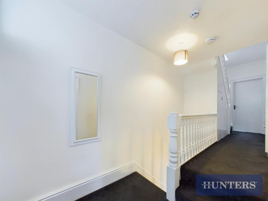 CAM03696 G0-PR0200-STILL014.jpg