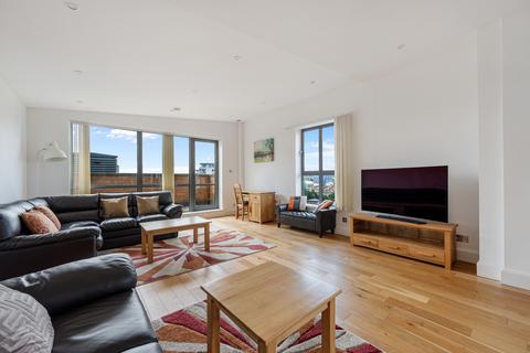 3 bedroom apartment for sale, Leeds LS9