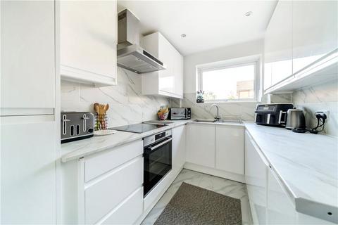 2 bedroom maisonette for sale, Strode Street, Egham, Surrey, TW20