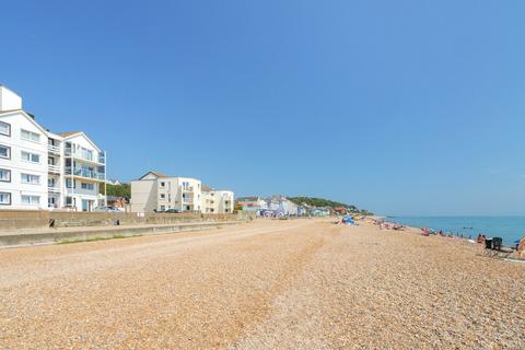 2 bedroom flat for sale, Sandgate High Street, Sandgate, Folkestone, CT20