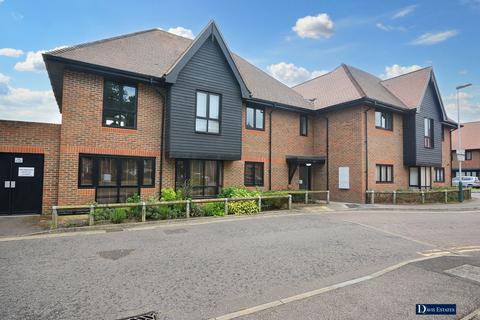 2 bedroom flat for sale, Raven House, Torrance Close, Hornchurch, RM11