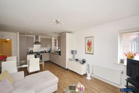 2 bedroom flat for sale, Raven House, Torrance Close, Hornchurch, RM11